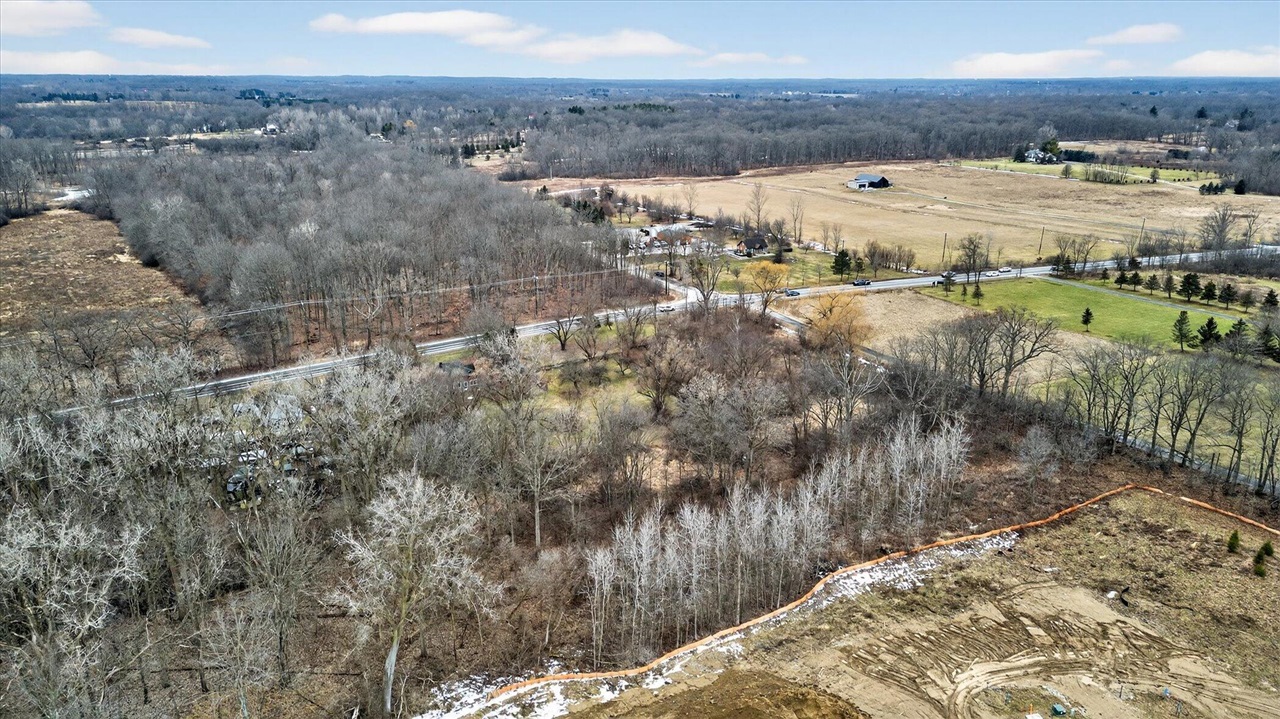 680 N Territorial Road, Ann Arbor, MI, 48105-9222