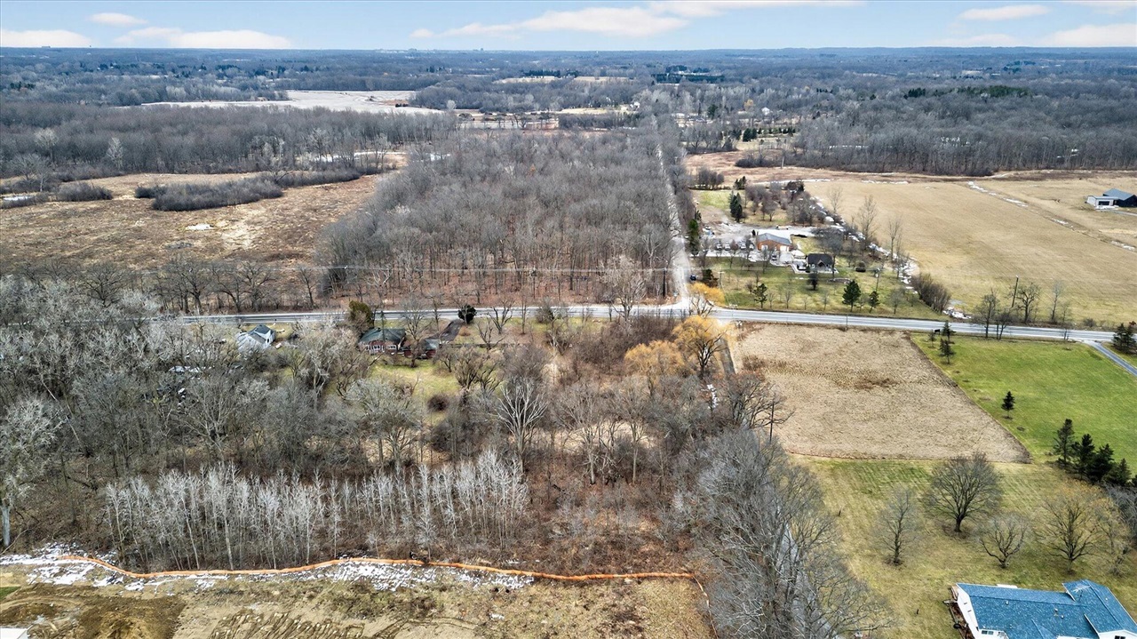 680 N Territorial Road, Ann Arbor, MI, 48105-9222