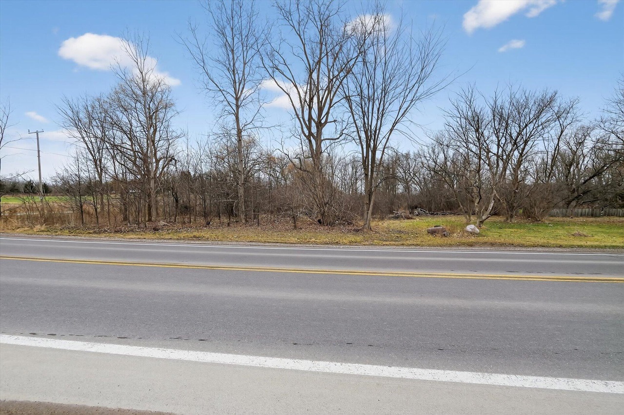 680 N Territorial Road, Ann Arbor, MI, 48105-9222