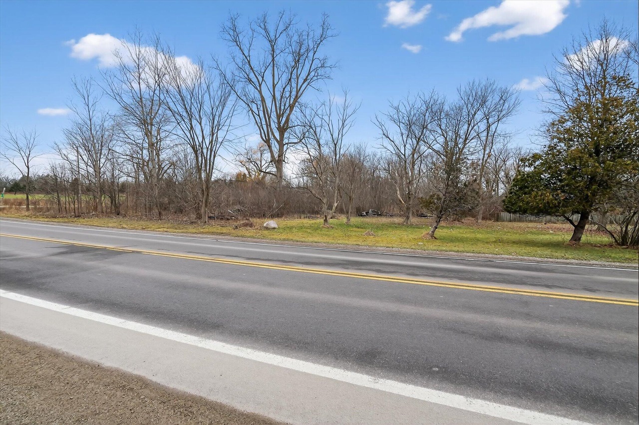680 N Territorial Road, Ann Arbor, MI, 48105-9222