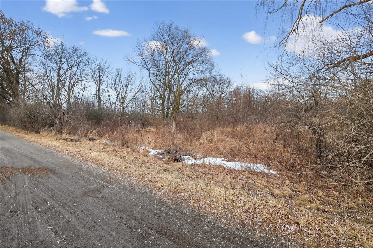 680 N Territorial Road, Ann Arbor, MI, 48105-9222
