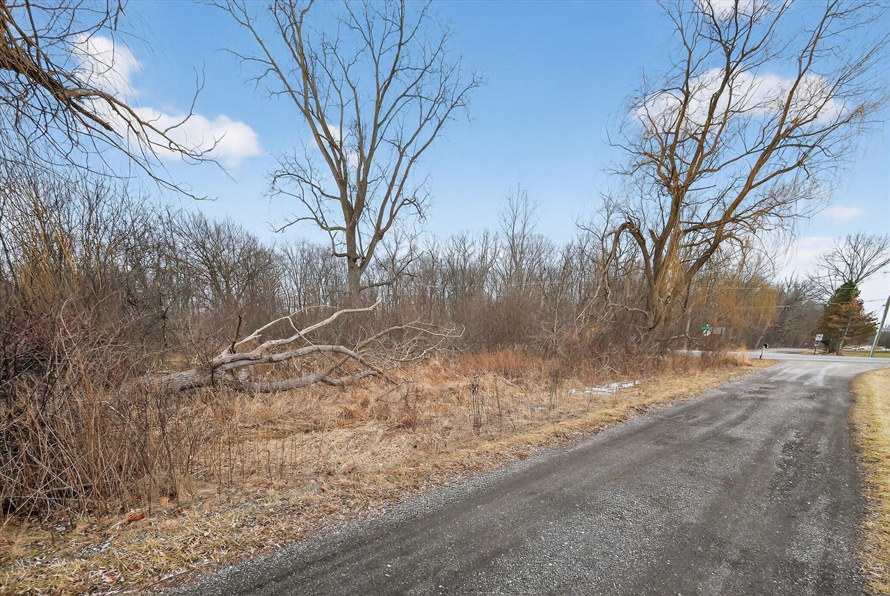 680 N Territorial Road, Ann Arbor, MI, 48105-9222