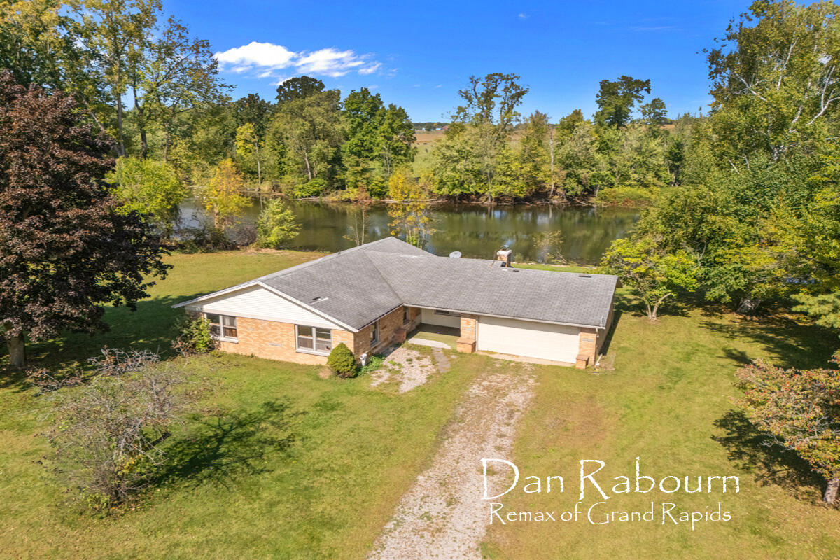 3261 River Lane, Hastings, MI, 49058