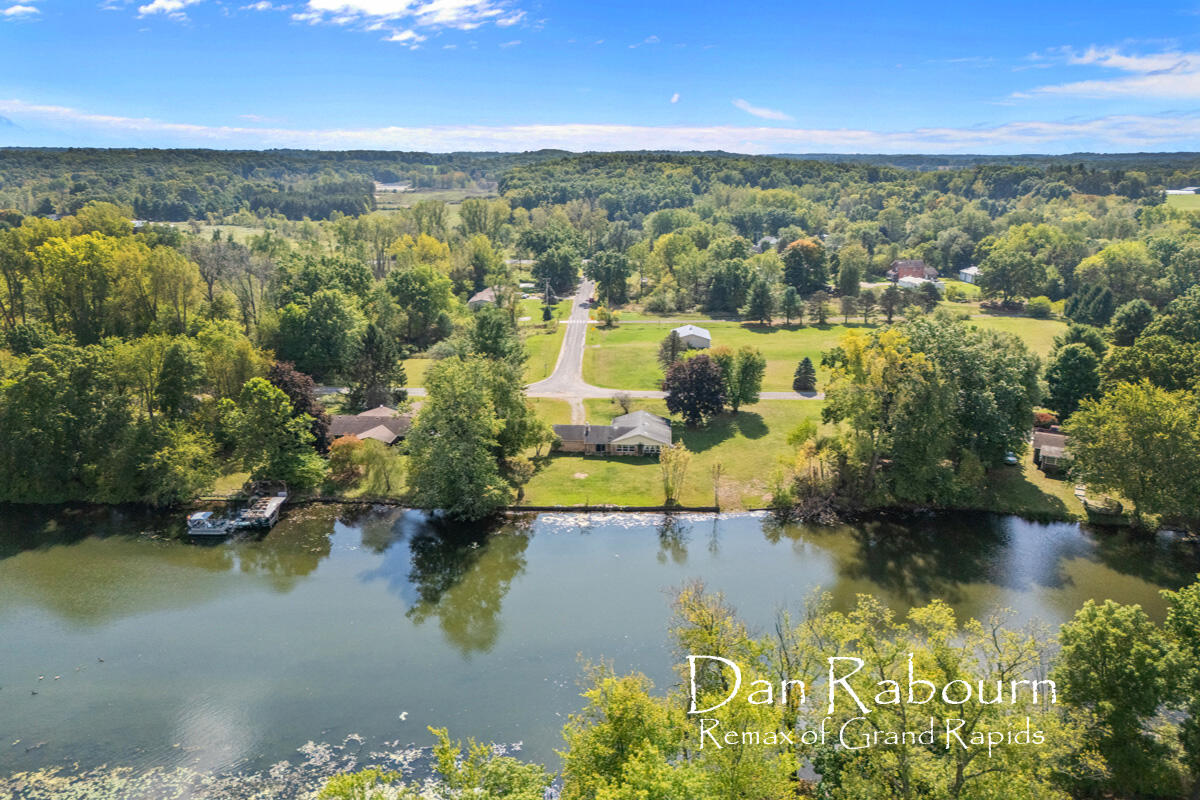 3261 River Lane, Hastings, MI, 49058