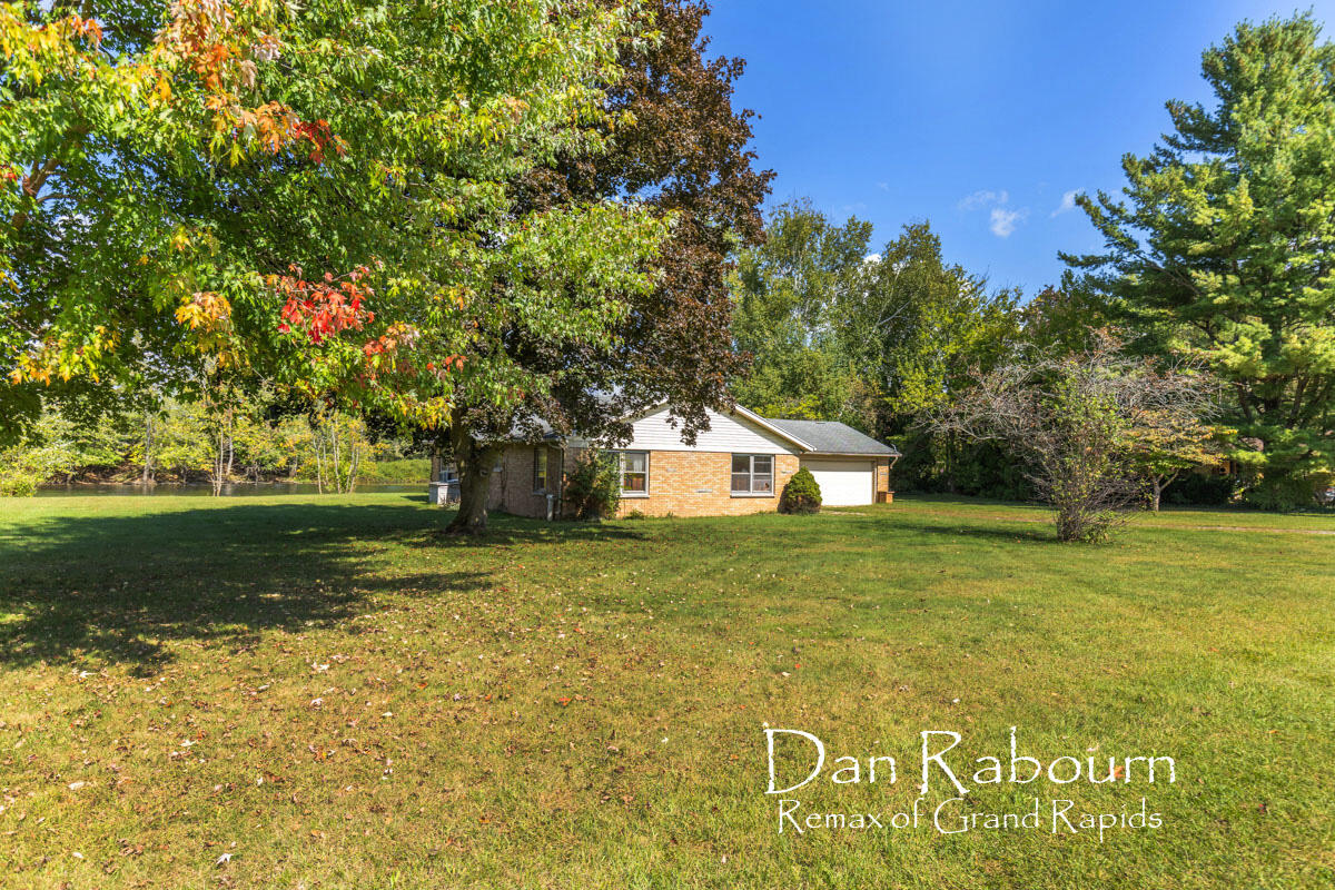 3261 River Lane, Hastings, MI, 49058