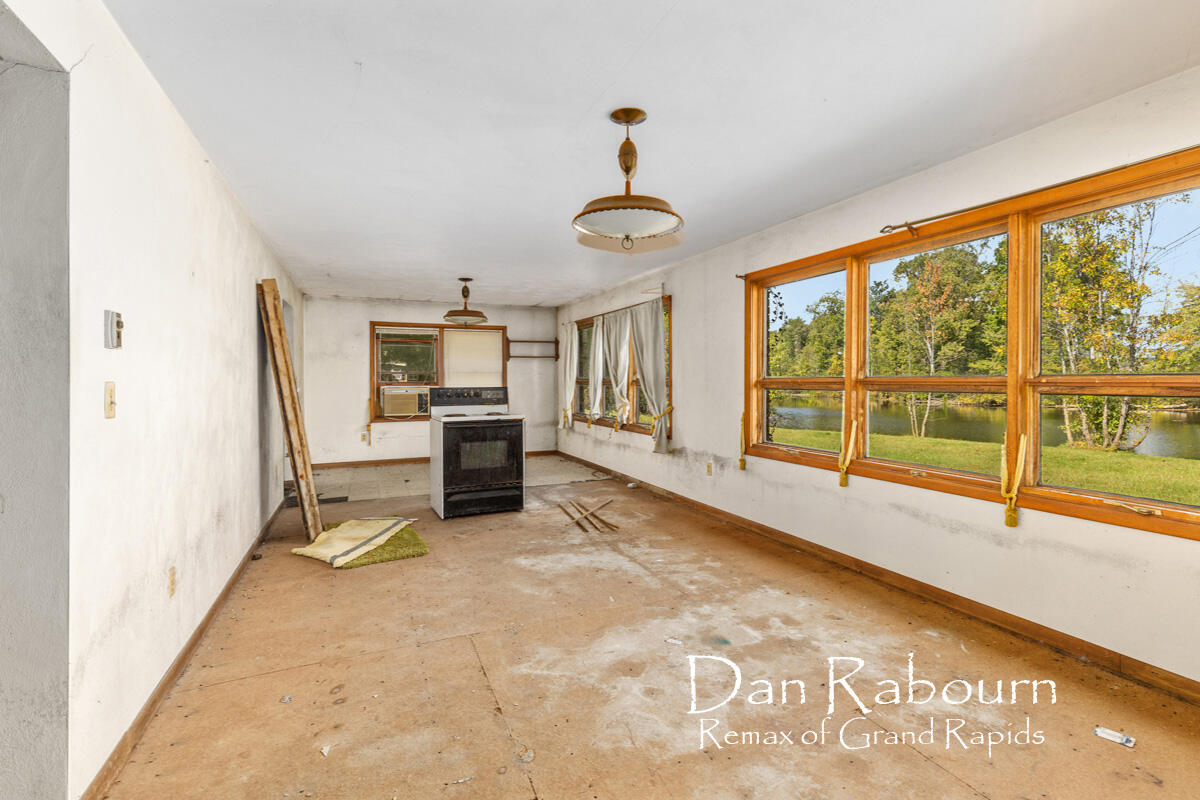 3261 River Lane, Hastings, MI, 49058
