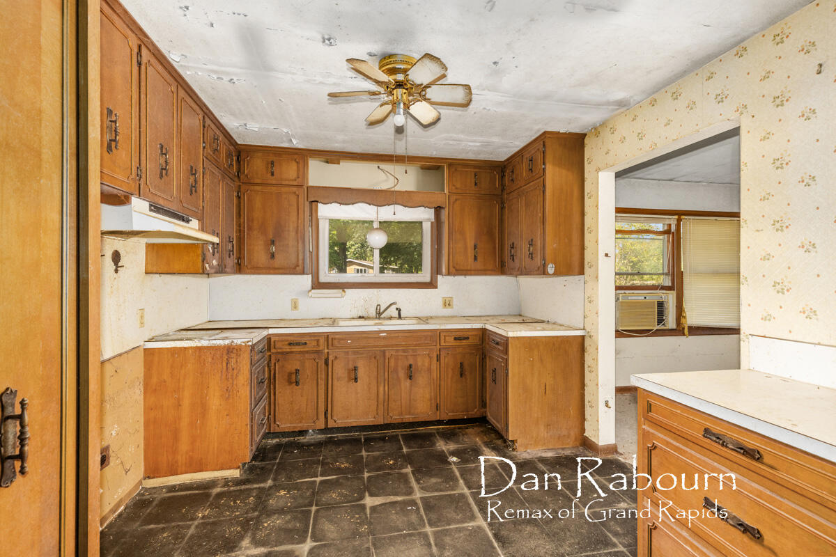 3261 River Lane, Hastings, MI, 49058