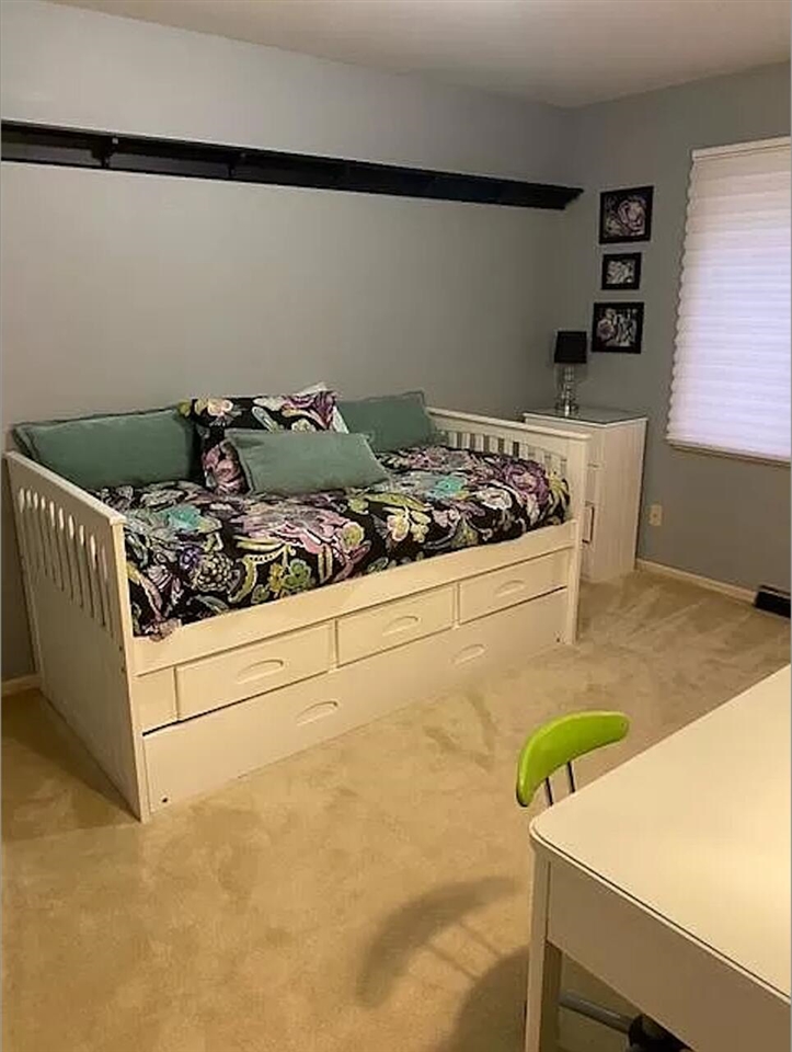 229 Portchester Road, Holland, MI, 49424-2627