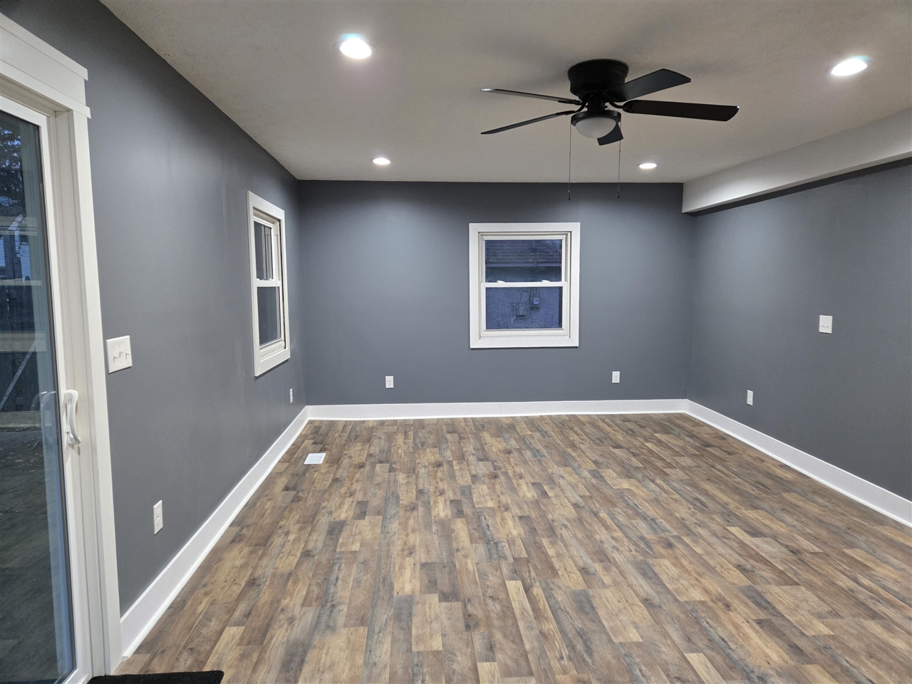 114 W Berry Avenue, Lansing, MI, 48910-2907