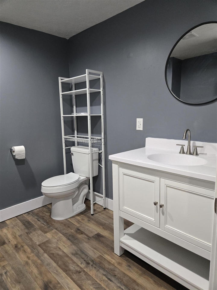 114 W Berry Avenue, Lansing, MI, 48910-2907