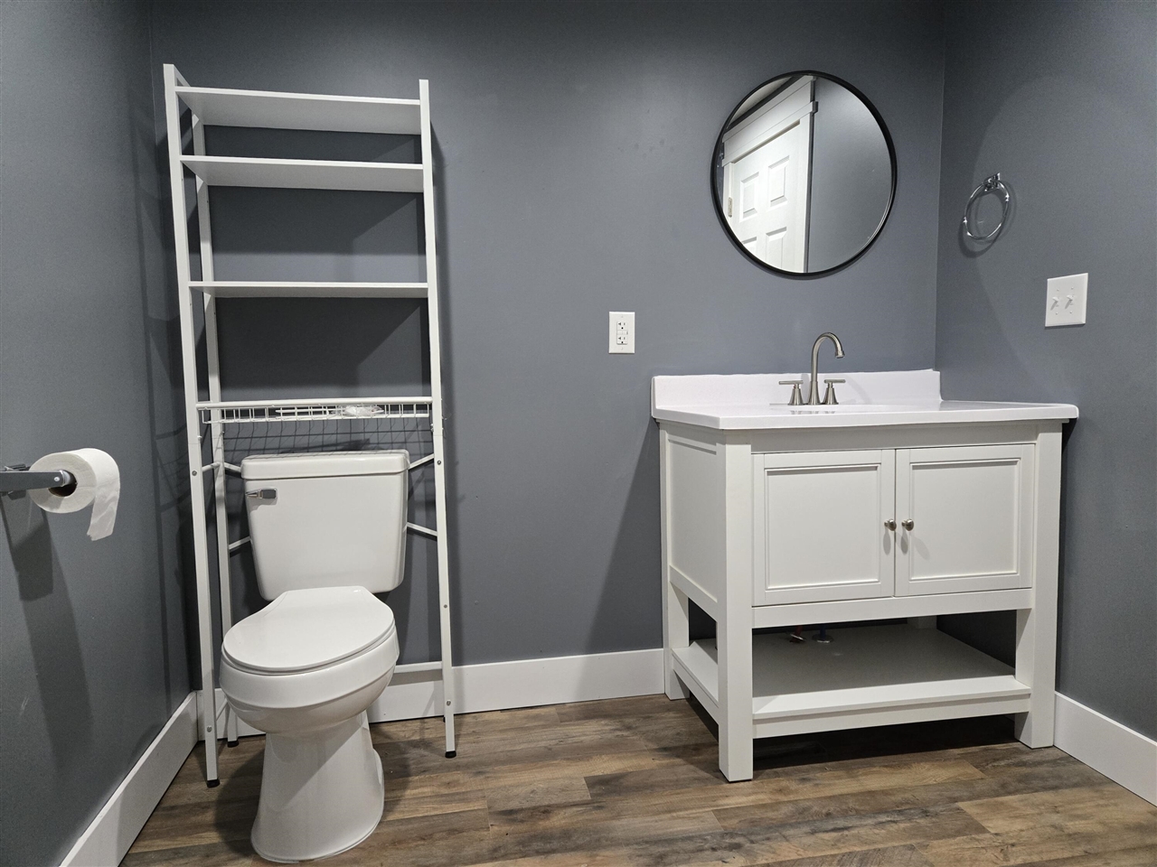 114 W Berry Avenue, Lansing, MI, 48910-2907