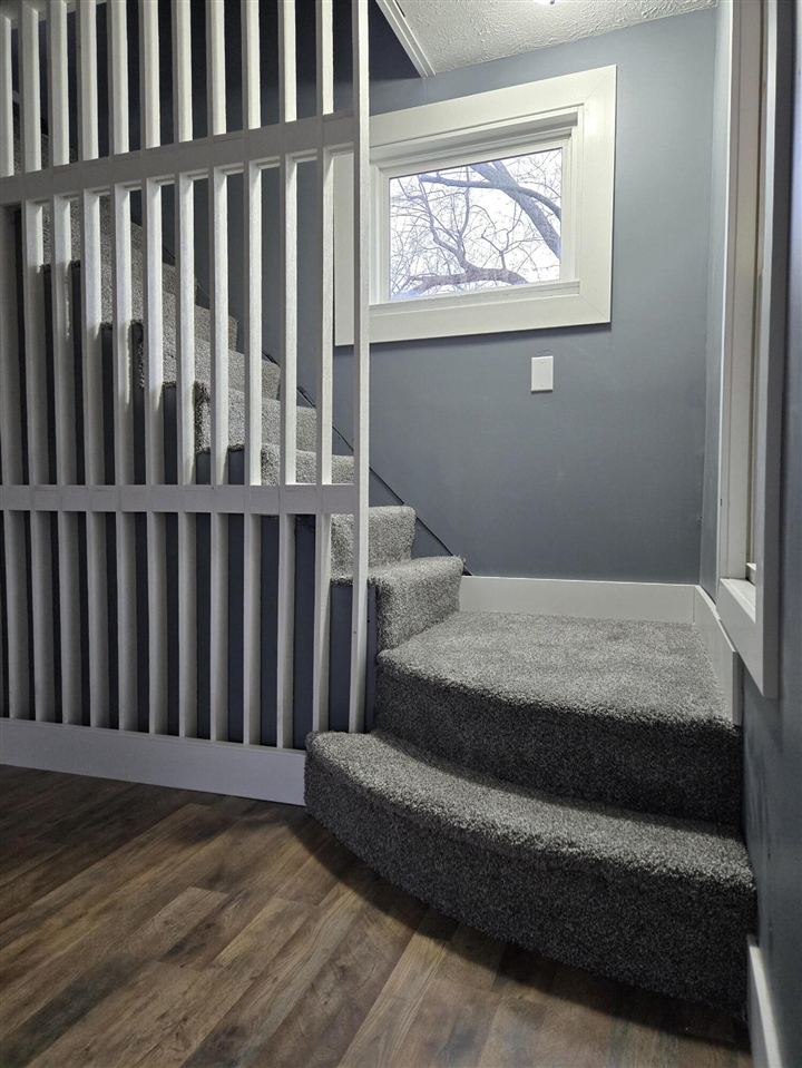 114 W Berry Avenue, Lansing, MI, 48910-2907