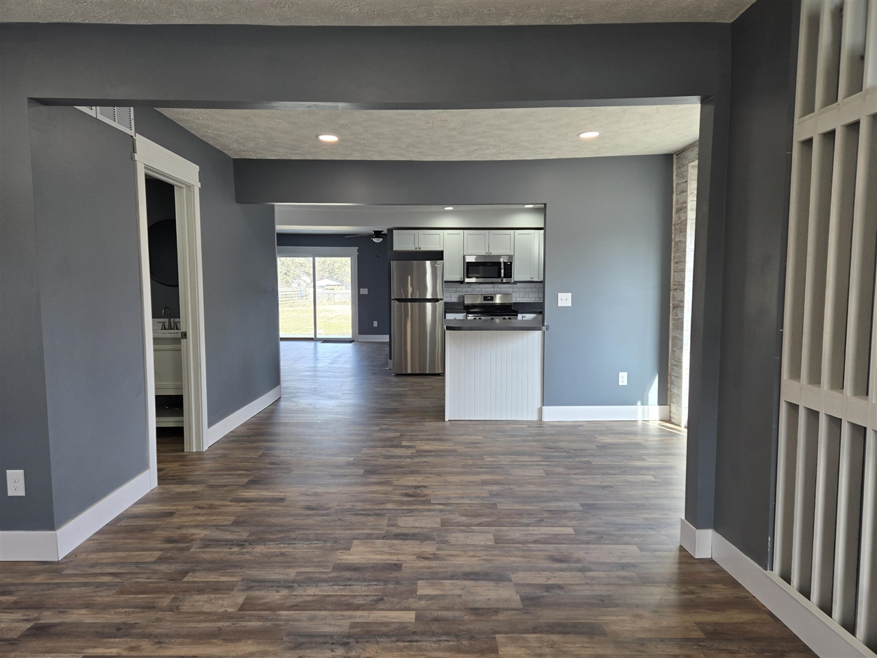 114 W Berry Avenue, Lansing, MI, 48910-2907