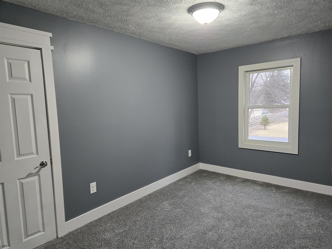 114 W Berry Avenue, Lansing, MI, 48910-2907