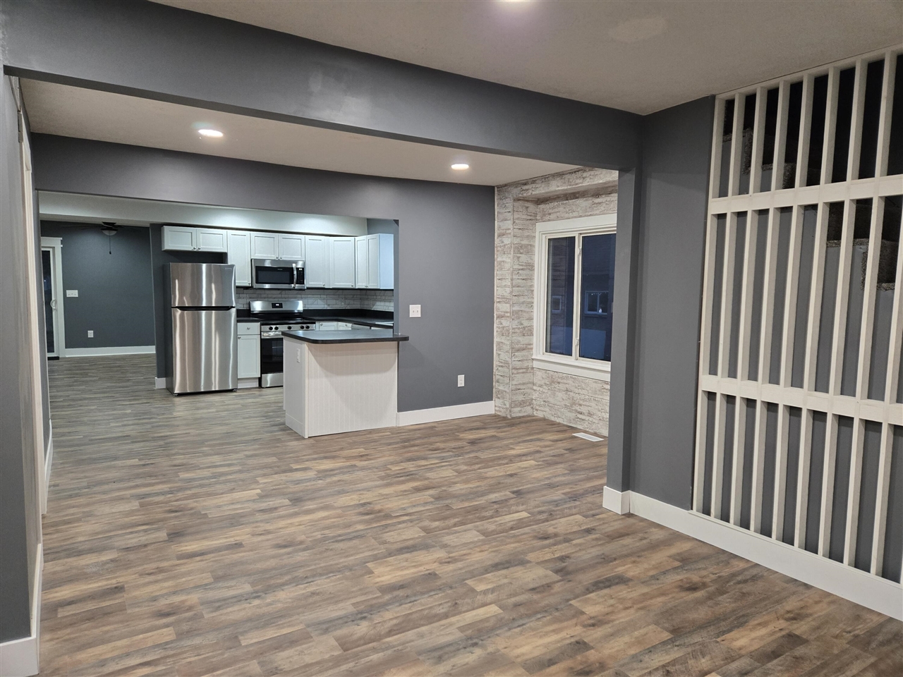 114 W Berry Avenue, Lansing, MI, 48910-2907