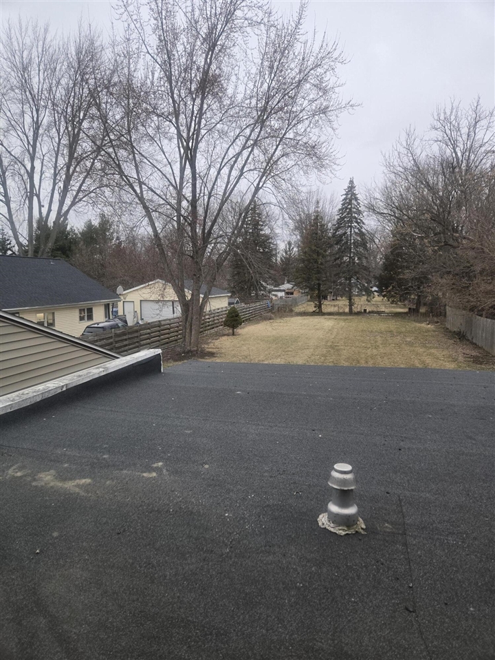 114 W Berry Avenue, Lansing, MI, 48910-2907