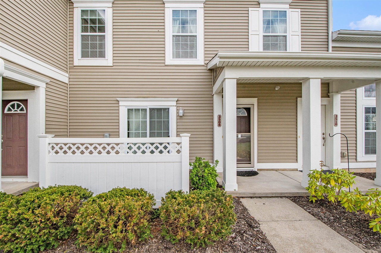 518 N State Street, Ionia, MI, 48846-1041