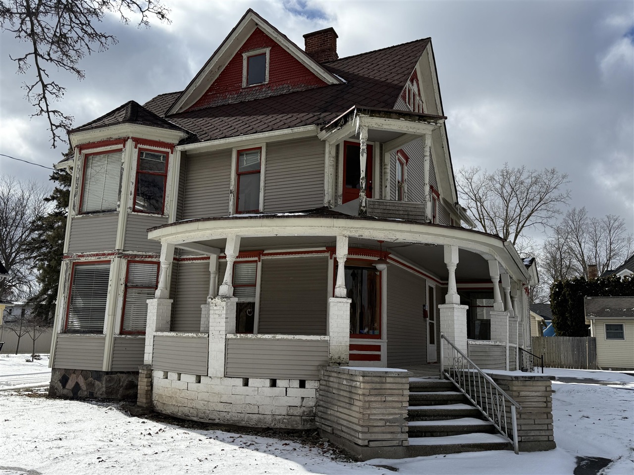 504 S Superior Street, Albion, MI, 49224-2138