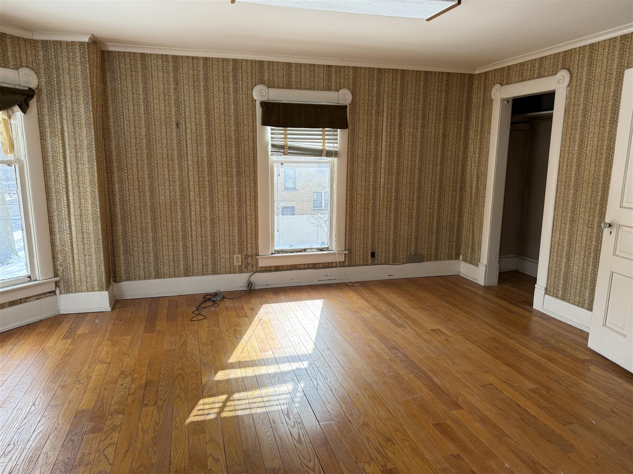 504 S Superior Street, Albion, MI, 49224-2138