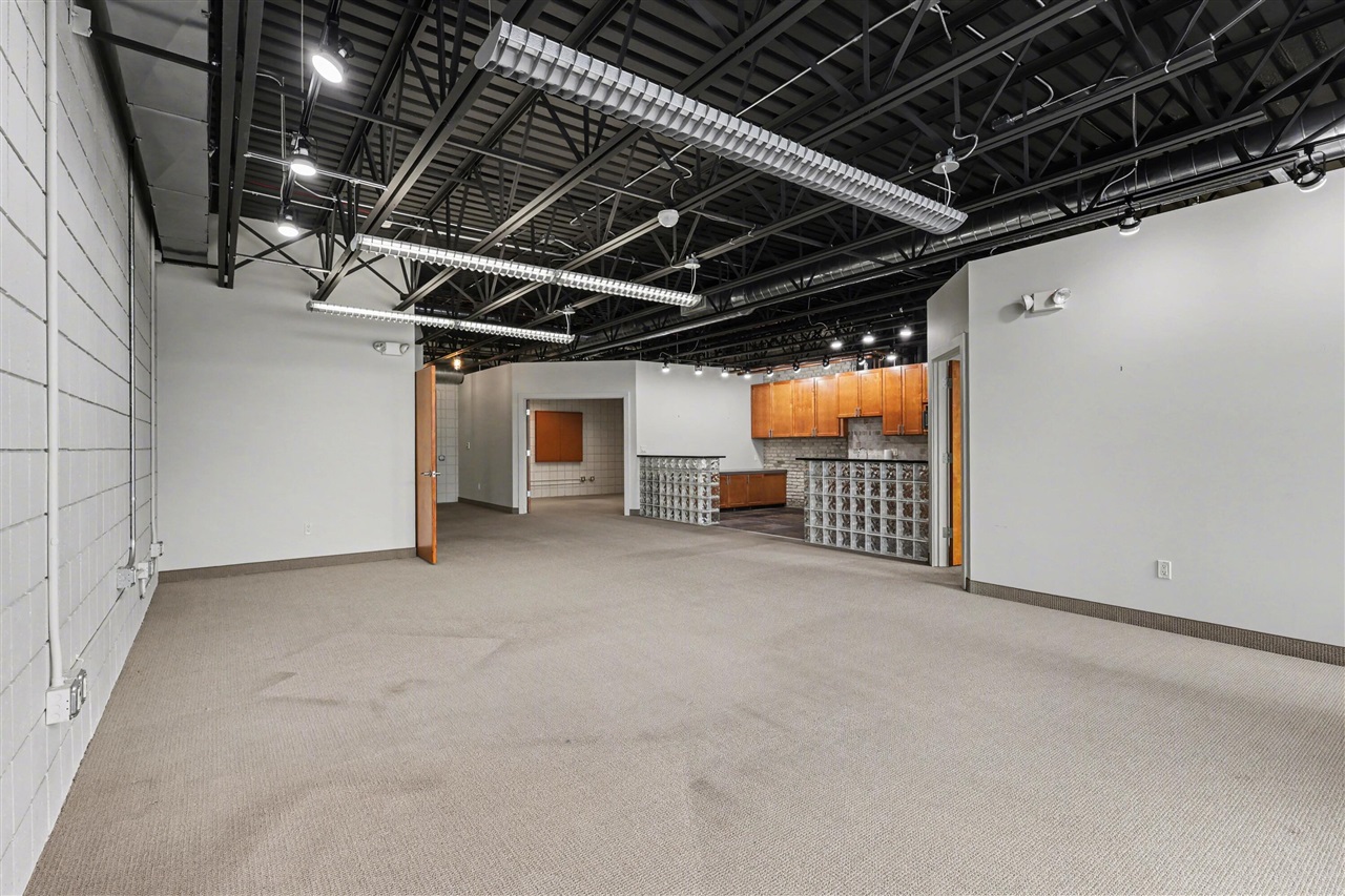 801 Monroe Avenue, Grand Rapids, MI, 49503