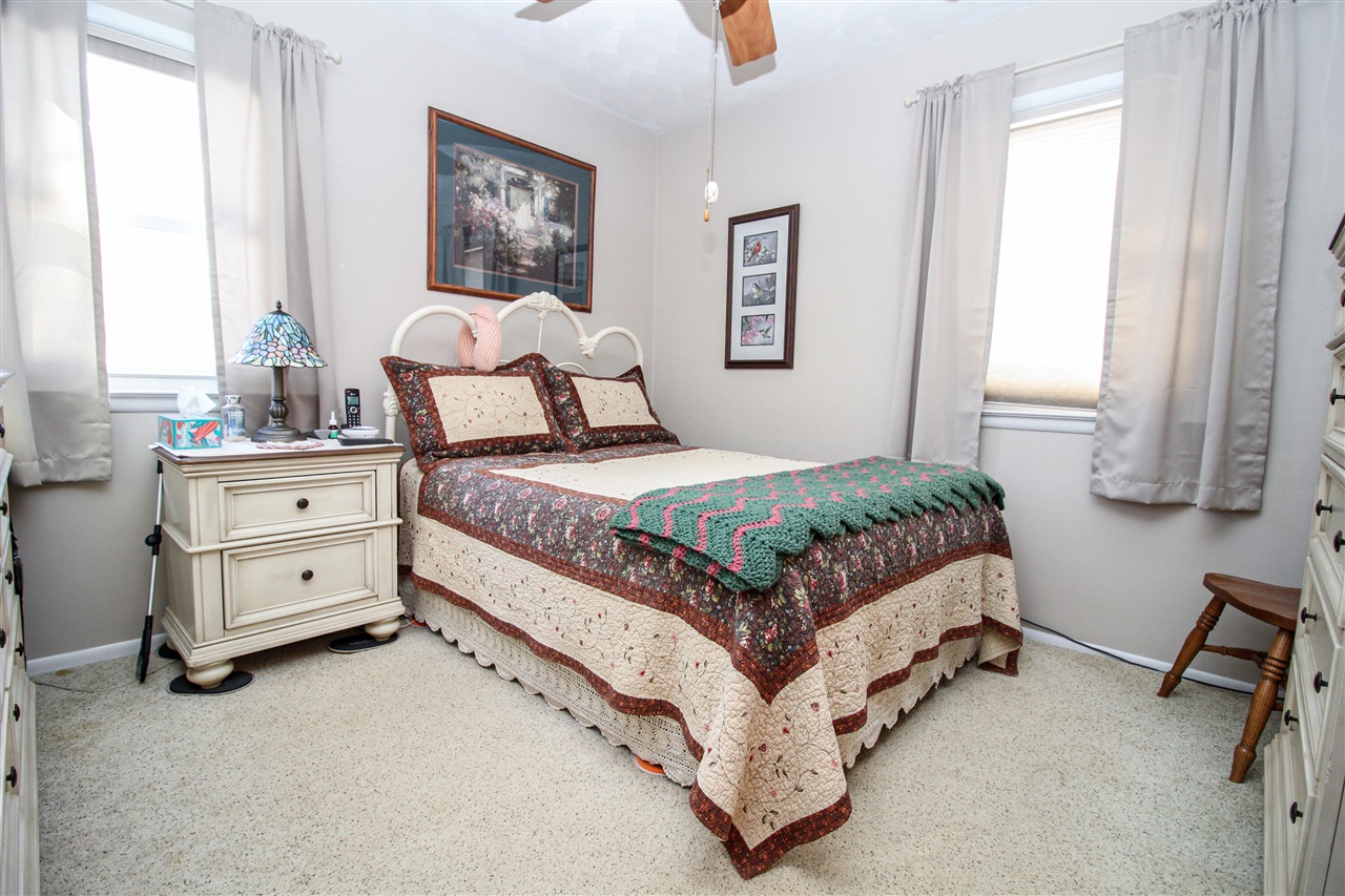 8077 W Q Avenue, Kalamazoo, MI, 49009-8929