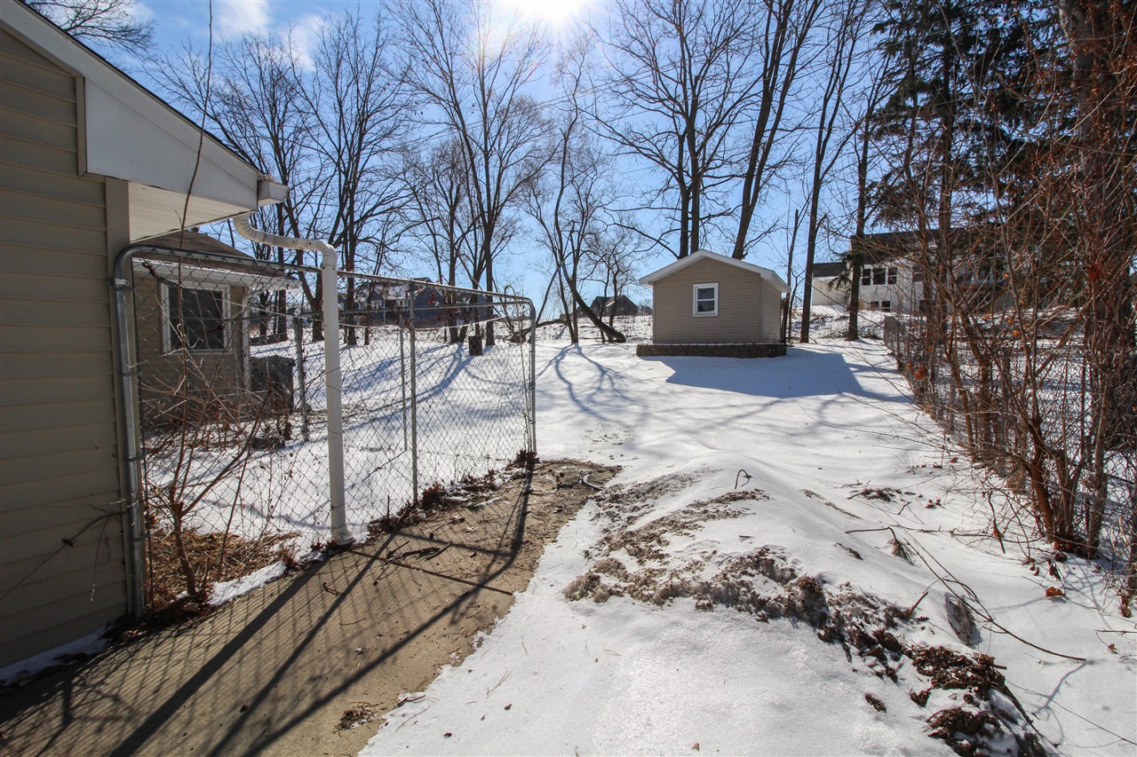 8077 W Q Avenue, Kalamazoo, MI, 49009-8929