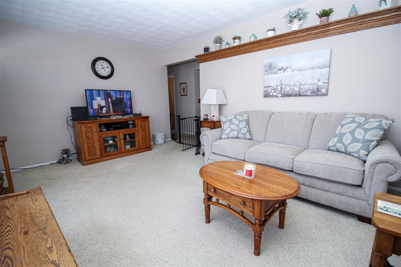 8077 W Q Avenue, Kalamazoo, MI, 49009-8929