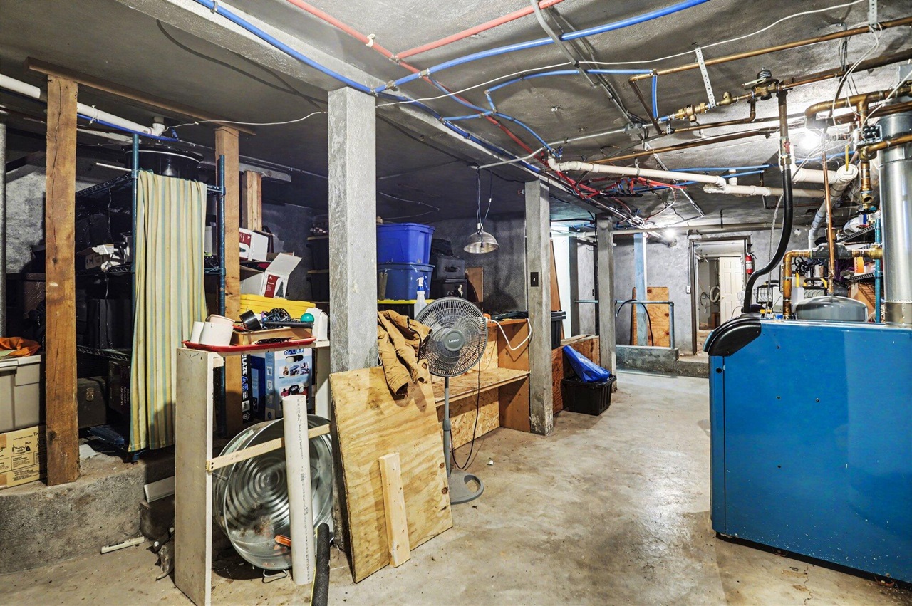 130 E Water Street photo 19