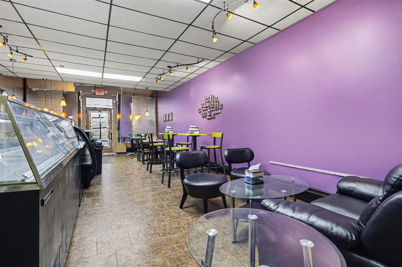 130 E Water Street photo 4