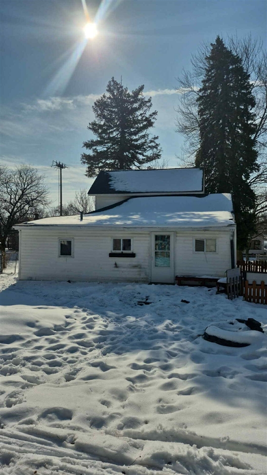 Homes for sale in Battle Creek, MI | 64 W Goguac St, Battle Creek, MI 49015 | MLS# 70516419