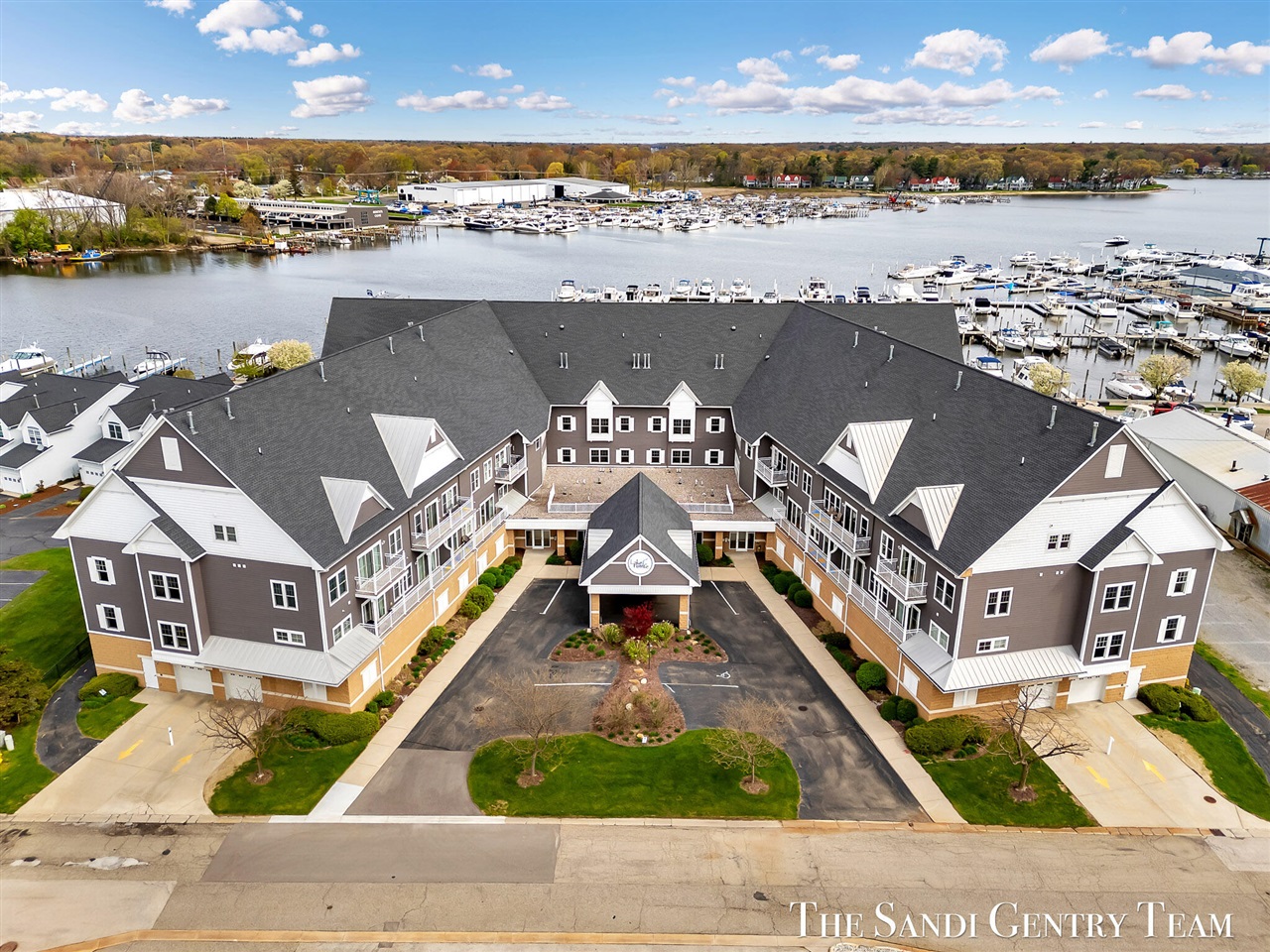 917 W Savidge Street UNIT&nbsp;1, Spring Lake, MI, 49456-2625