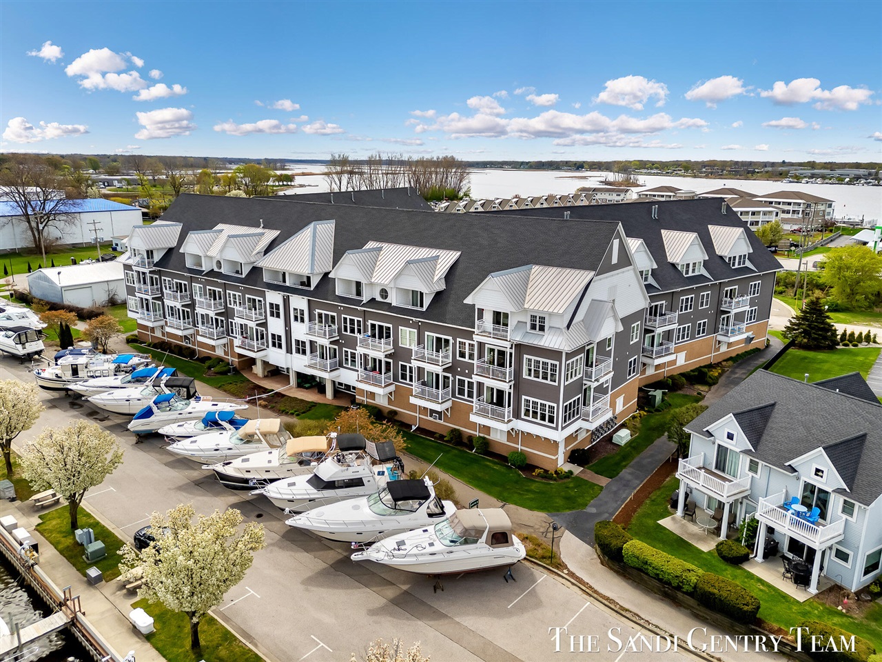 917 W Savidge Street UNIT&nbsp;1, Spring Lake, MI, 49456-2625