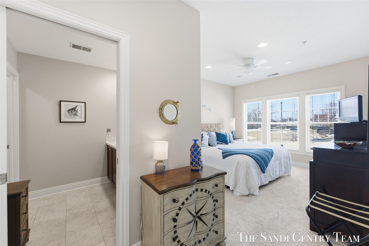 917 W Savidge Street UNIT&nbsp;1, Spring Lake, MI, 49456-2625