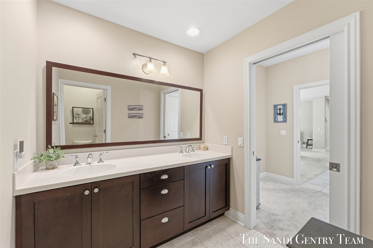 917 W Savidge Street UNIT&nbsp;1, Spring Lake, MI, 49456-2625