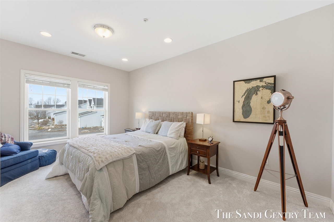 917 W Savidge Street UNIT&nbsp;1, Spring Lake, MI, 49456-2625