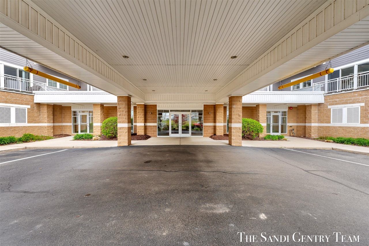 917 W Savidge Street UNIT&nbsp;1, Spring Lake, MI, 49456-2625