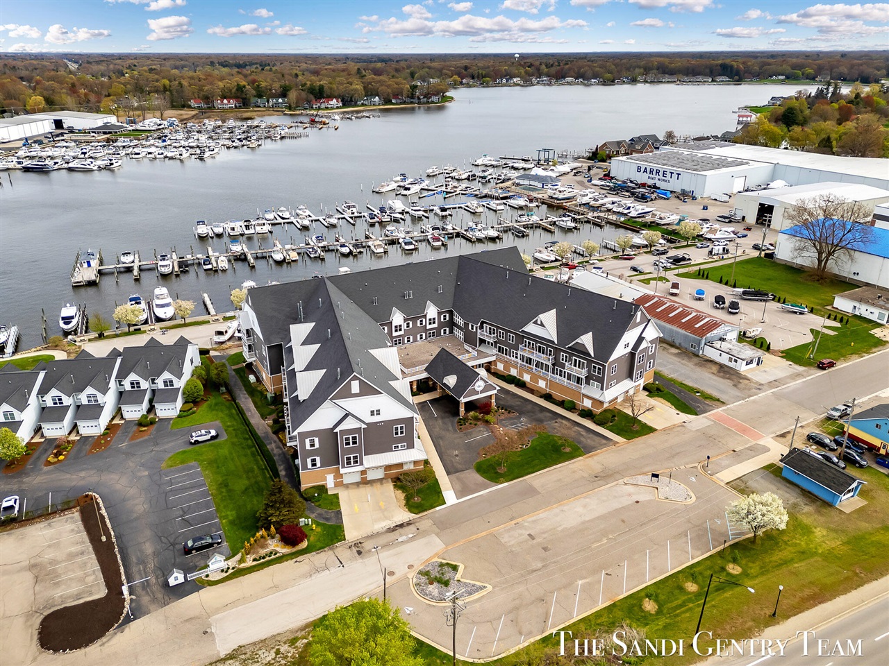 917 W Savidge Street UNIT&nbsp;1, Spring Lake, MI, 49456-2625