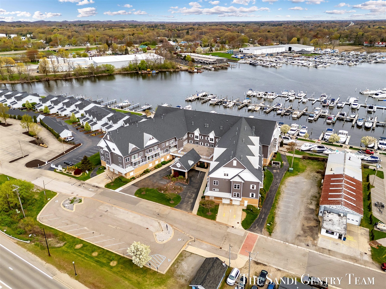 917 W Savidge Street UNIT&nbsp;1, Spring Lake, MI, 49456-2625