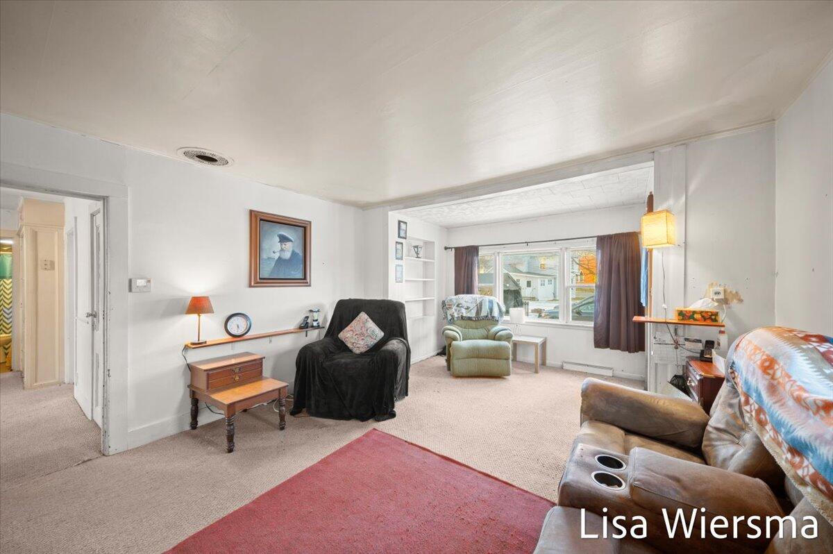 120 Palmer Avenue photo 5