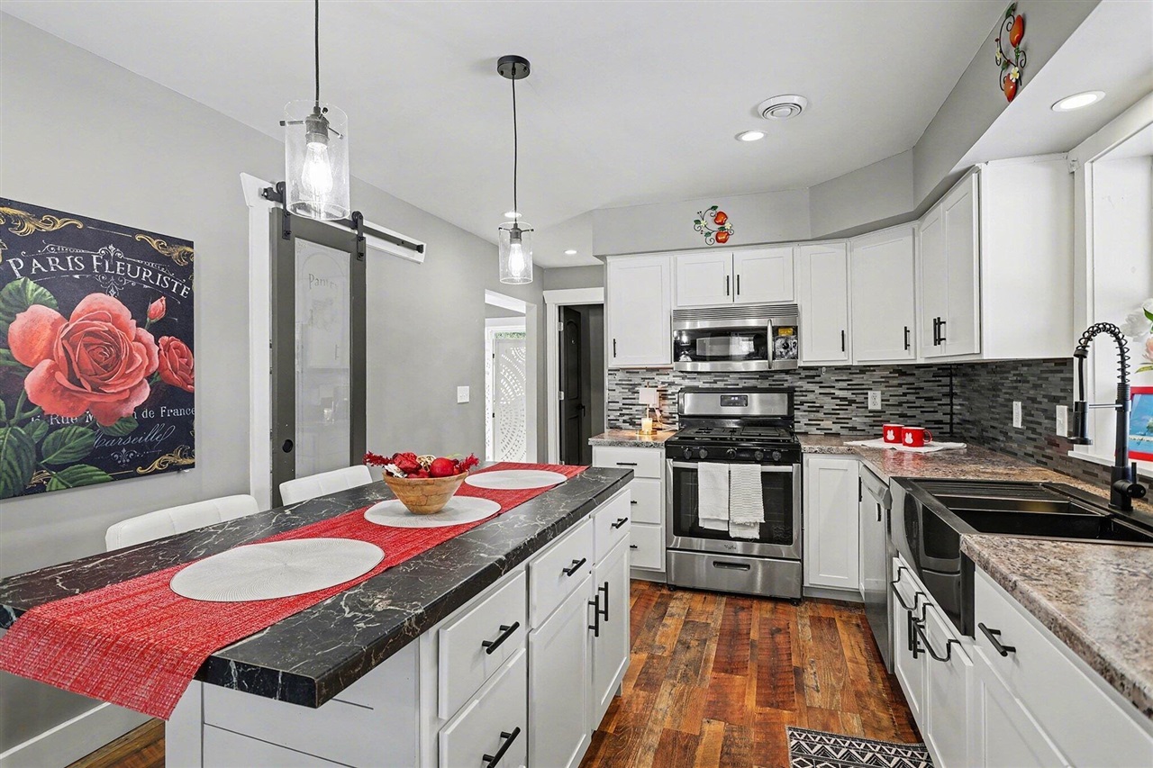 22415 Bedford Road, Battle Creek, MI, 49017-8841