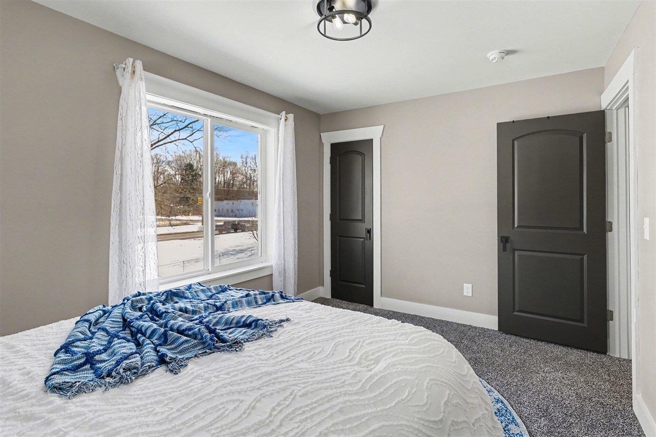 22415 Bedford Road, Battle Creek, MI, 49017-8841