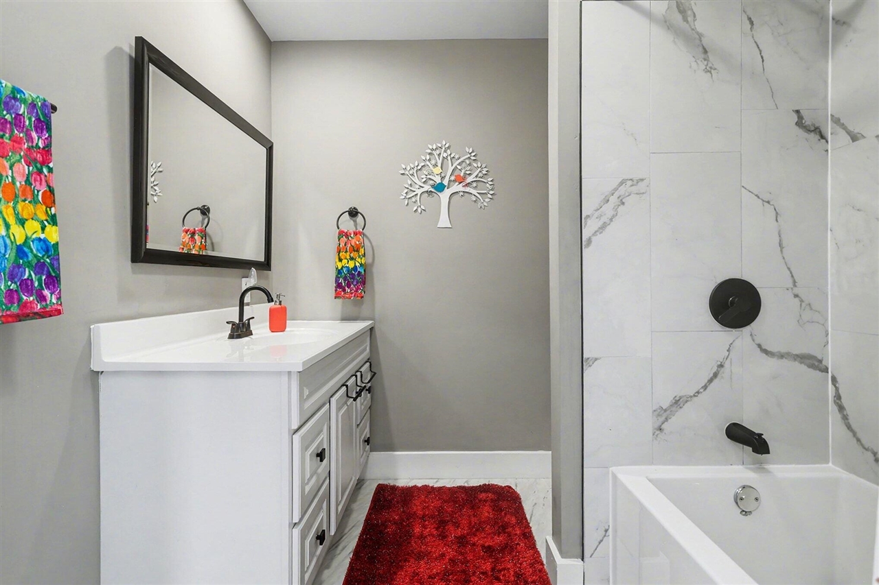 22415 Bedford Road, Battle Creek, MI, 49017-8841