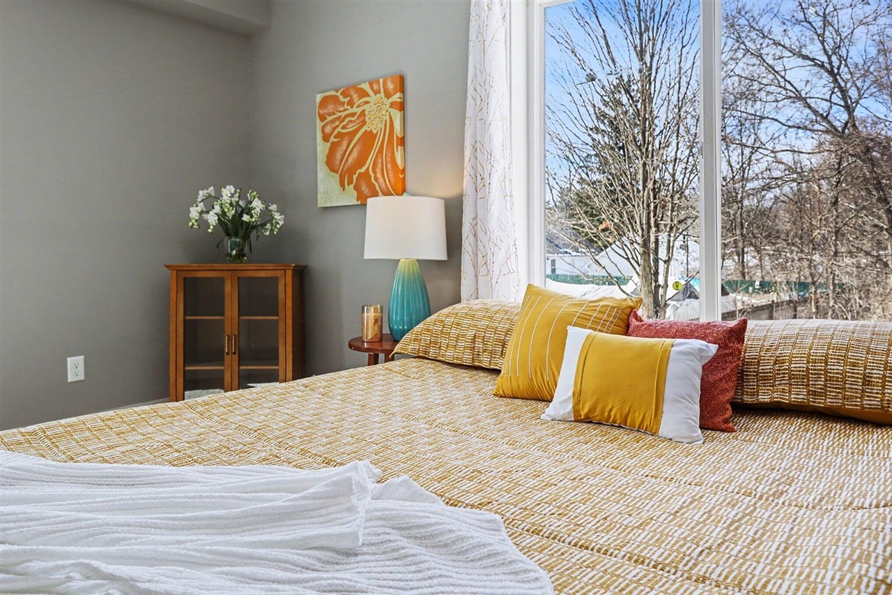 22415 Bedford Road, Battle Creek, MI, 49017-8841