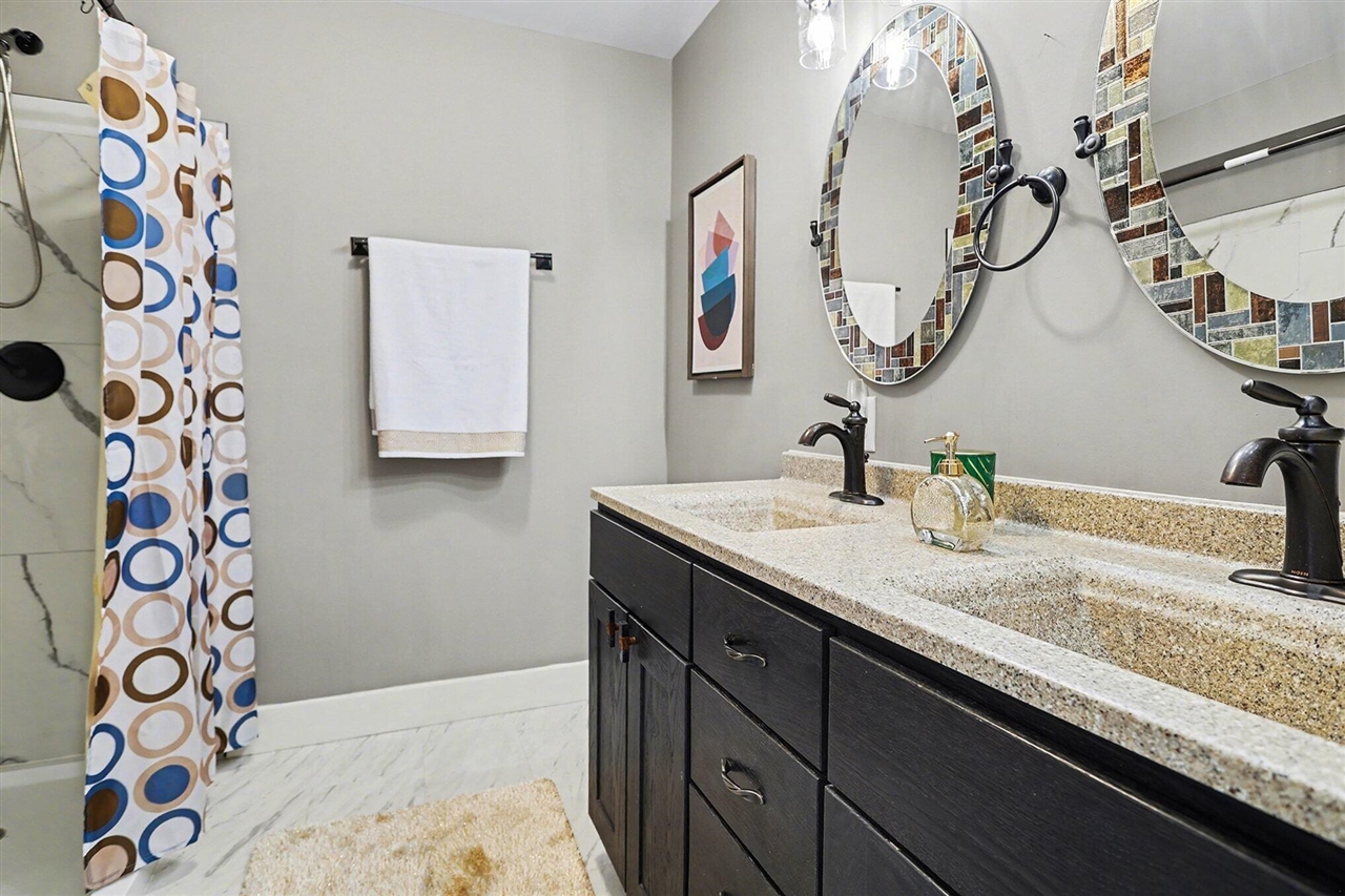 22415 Bedford Road, Battle Creek, MI, 49017-8841