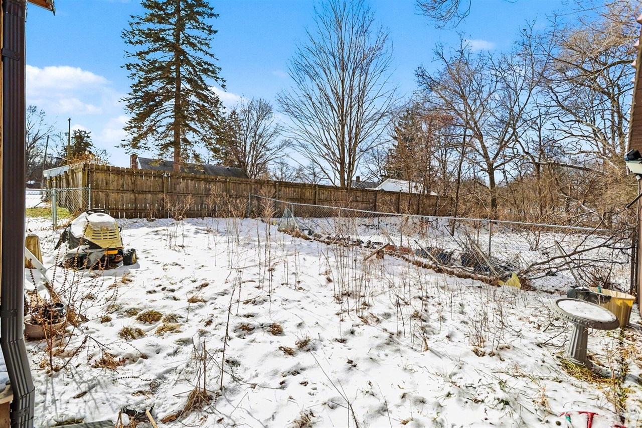 22415 Bedford Road, Battle Creek, MI, 49017-8841