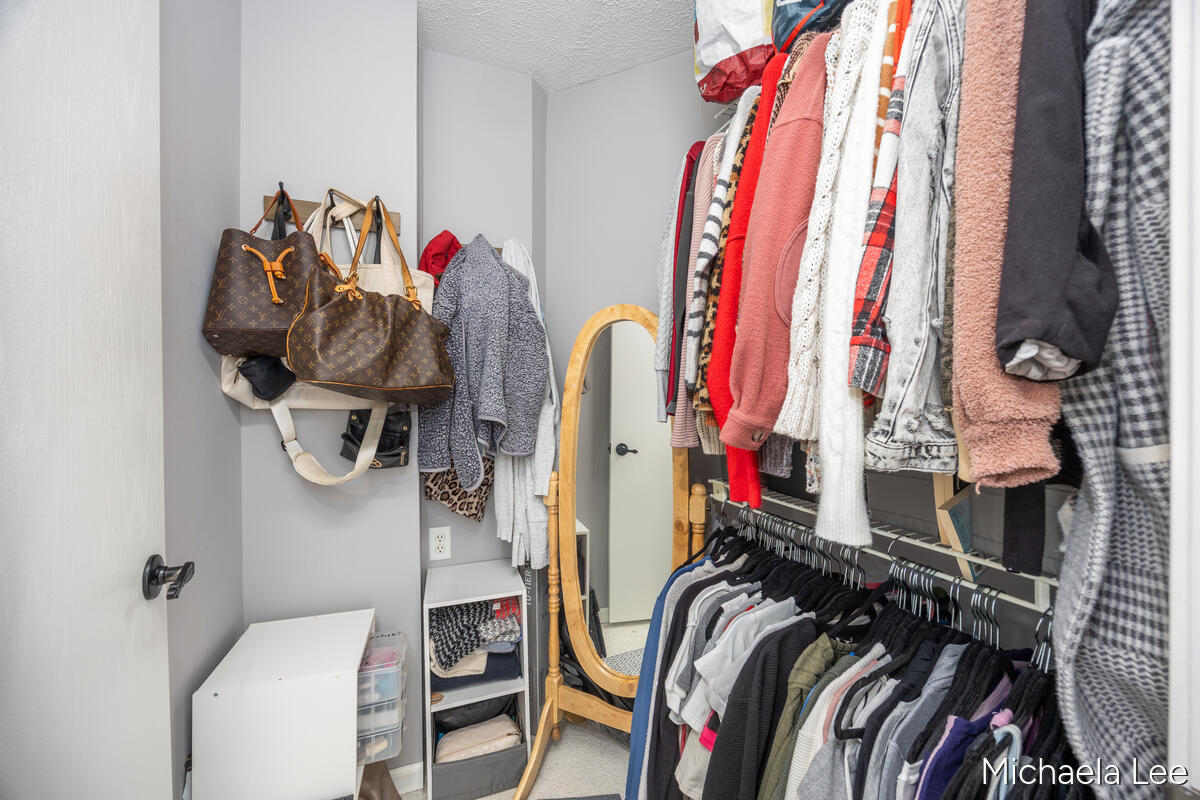 125 Wa Wee Nork Drive UNIT&nbsp;305 1 C, Battle Creek, MI, 49014-3392