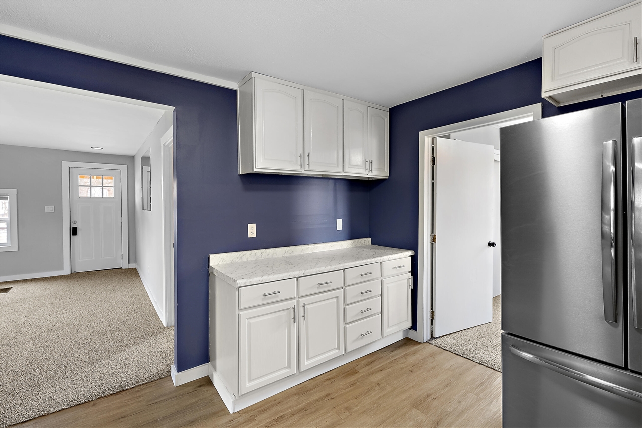 911 Porter Street, Kalamazoo, MI, 49007-3552