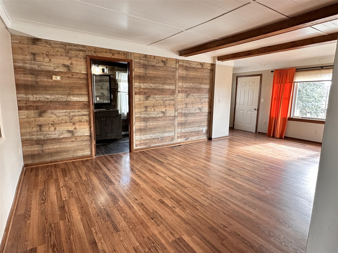 Clinton, MI, 49236-9528