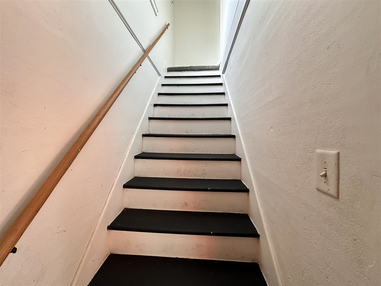 Clinton, MI, 49236-9528