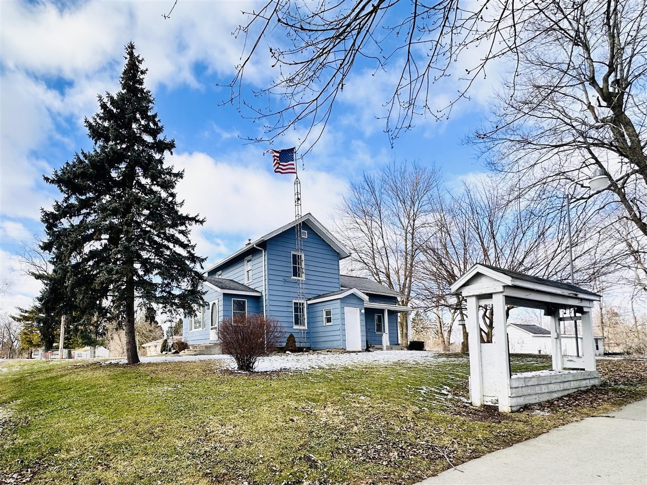 Clinton, MI, 49236-9528